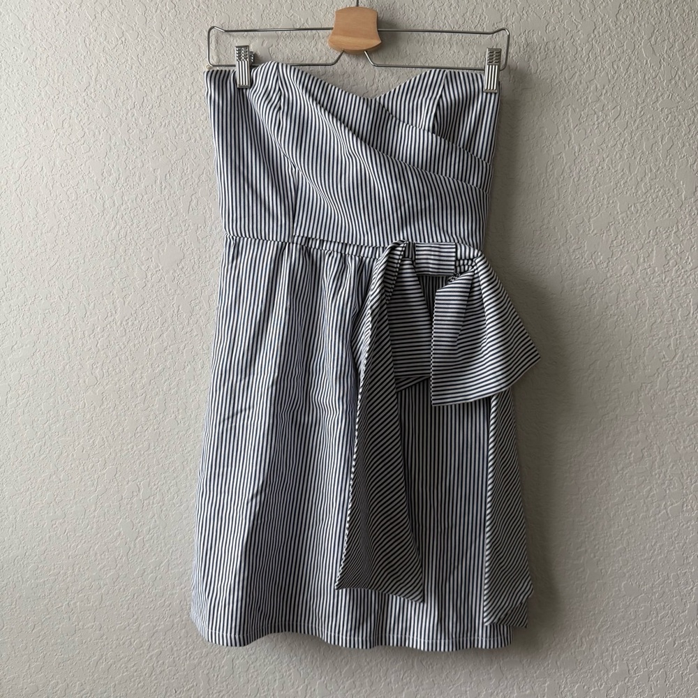 Judith March Blue and‎ White Strapless Dress with side Bow